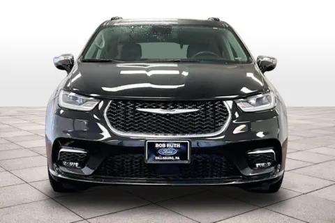 Another view of 2023 Chrysler Pacifica Limited for sale in Dillsburg, PA at Bob Ruth Ford Dillsburg