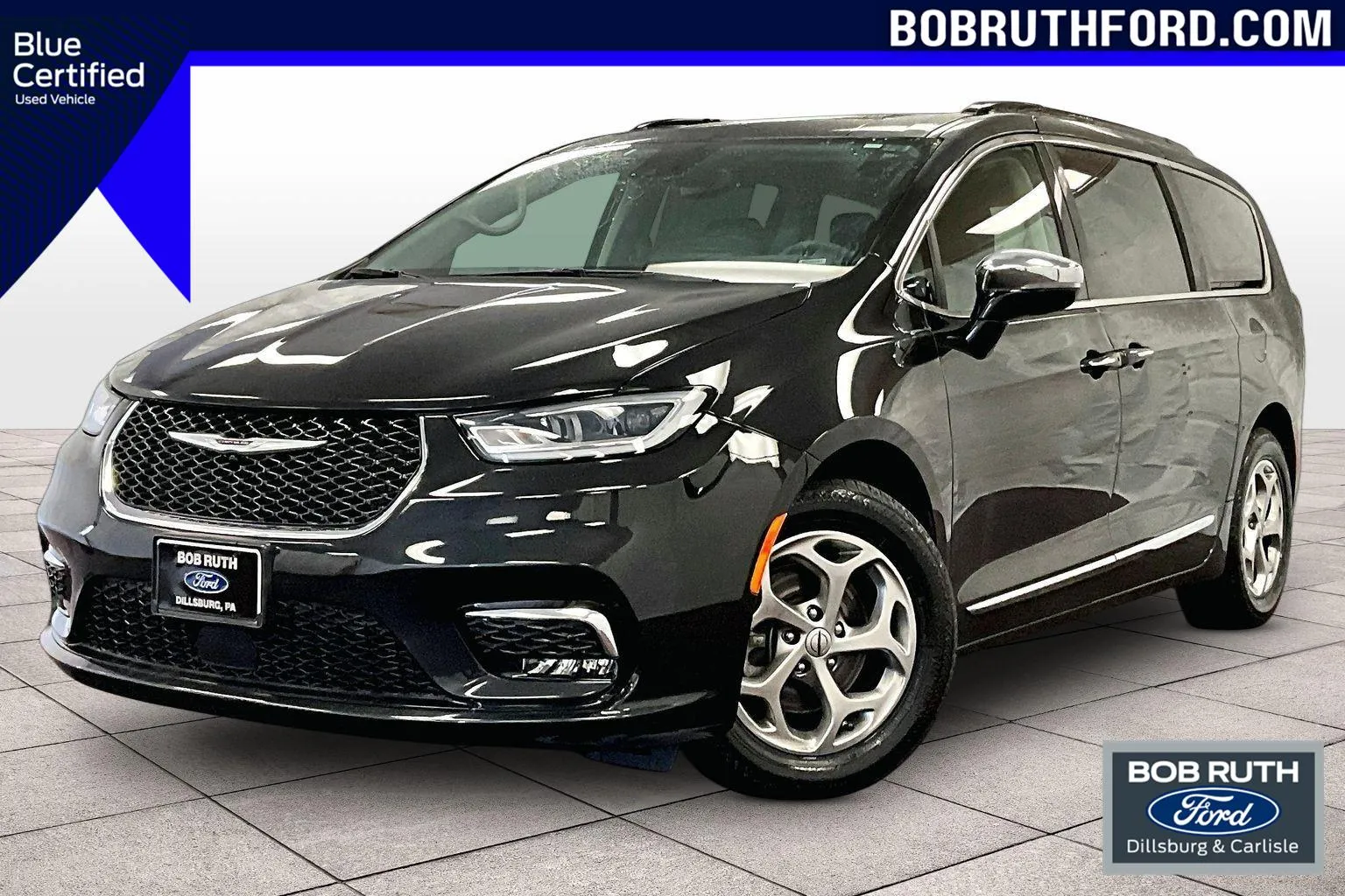 Black 2023 Chrysler Pacifica Limited for sale in Dillsburg, PA