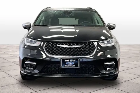 Another view of 2023 Chrysler Pacifica Limited for sale in Dillsburg, PA at Bob Ruth Ford Dillsburg