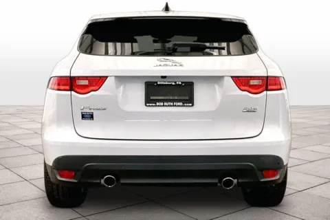 More photos of 2020 Jaguar F-PACE 30t Prestige at Bob Ruth Ford Dillsburg, PA