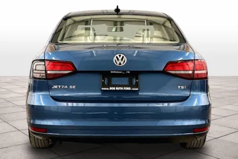 More photos of 2017 Volkswagen Jetta 1.4T SE at Bob Ruth Ford Dillsburg, PA
