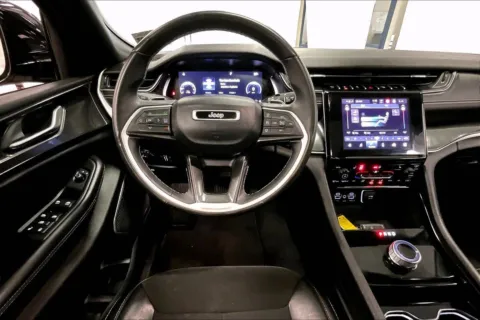 More photos of 2022 Jeep Grand Cherokee L Altitude at Bob Ruth Ford Dillsburg, PA