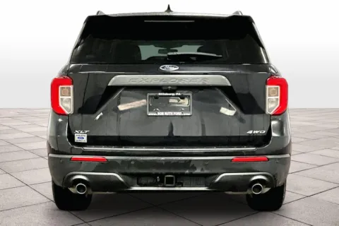 More photos of 2021 Ford Explorer XLT at Bob Ruth Ford Dillsburg, PA