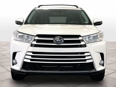 Another view of 2019 Toyota Highlander XLE for sale in Dillsburg, PA at Bob Ruth Ford Dillsburg