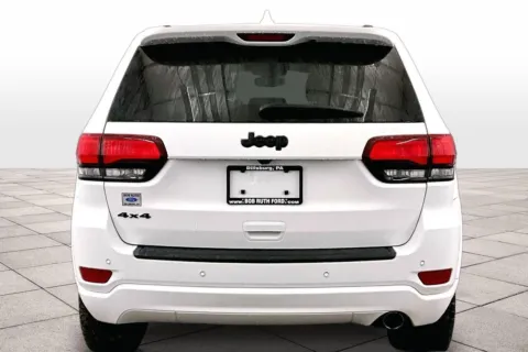 More photos of 2020 Jeep Grand Cherokee Altitude at Bob Ruth Ford Dillsburg, PA