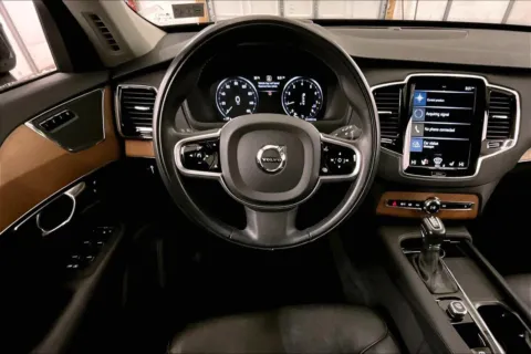 More photos of 2022 Volvo XC90 Momentum at Bob Ruth Ford Dillsburg, PA
