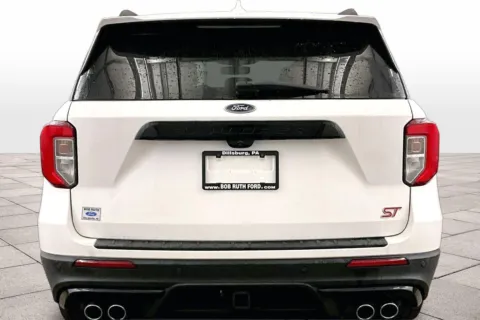 More photos of 2022 Ford Explorer ST at Bob Ruth Ford Dillsburg, PA