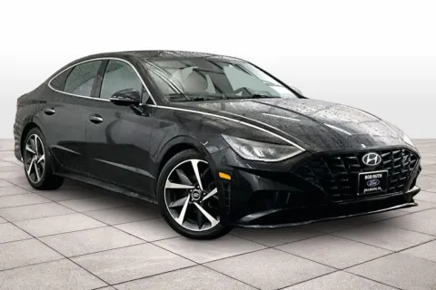 Photos of 2021 Hyundai Sonata SEL Plus for sale in Dillsburg, PA at Bob Ruth Ford Dillsburg