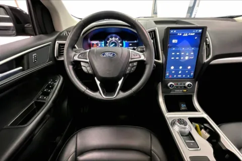 More photos of 2023 Ford Edge SEL at Bob Ruth Ford Dillsburg, PA