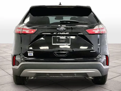 More photos of 2023 Ford Edge SEL at Bob Ruth Ford Dillsburg, PA