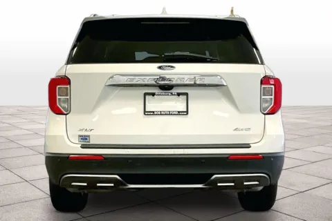 More photos of 2022 Ford Explorer XLT at Bob Ruth Ford Dillsburg, PA