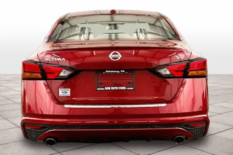 More photos of 2021 Nissan Altima 2.5 SV at Bob Ruth Ford Dillsburg, PA