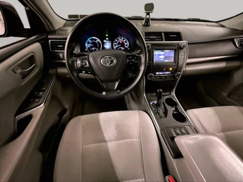 More photos of 2017 Toyota Camry Hybrid LE at Bob Ruth Ford Dillsburg, PA