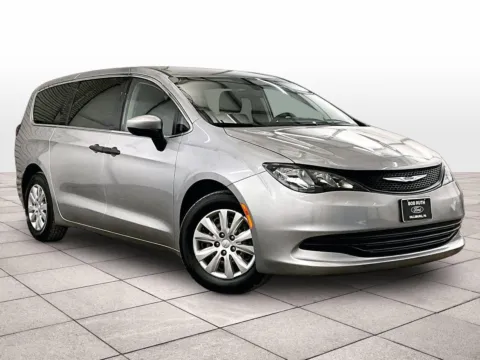 Photos of 2020 Chrysler Voyager L for sale in Dillsburg, PA at Bob Ruth Ford Dillsburg