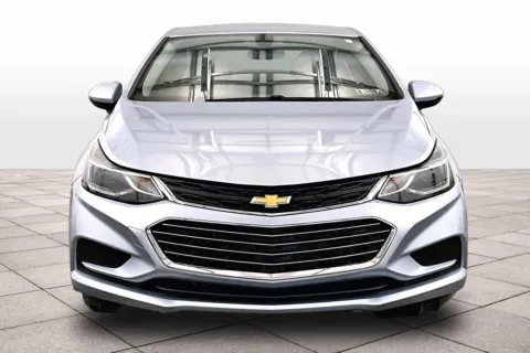 More photos of 2017 Chevrolet Cruze LT at Bob Ruth Ford Dillsburg, PA