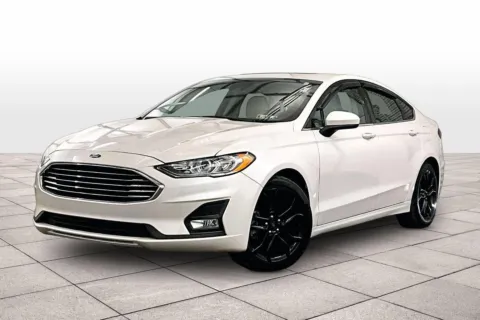 White 2020 Ford Fusion SE for sale in Dillsburg, PA