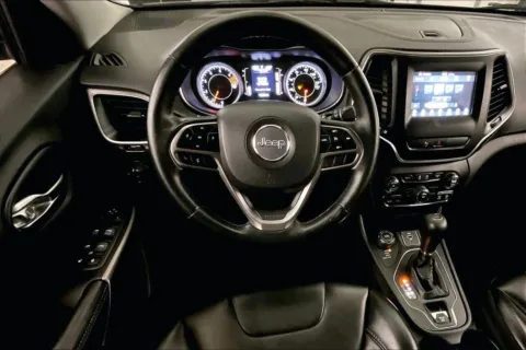 More photos of 2019 Jeep Cherokee Latitude Plus at Bob Ruth Ford Dillsburg, PA