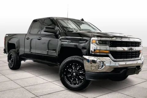 Photos of 2017 Chevrolet Silverado 1500 LT for sale in Dillsburg, PA at Bob Ruth Ford Dillsburg