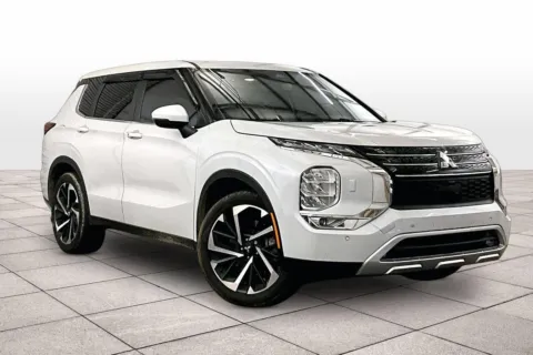 Photos of 2023 Mitsubishi Outlander SE for sale in Dillsburg, PA at Bob Ruth Ford Dillsburg