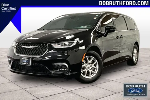 Black 2025 Chrysler Pacifica Select for sale in Dillsburg, PA