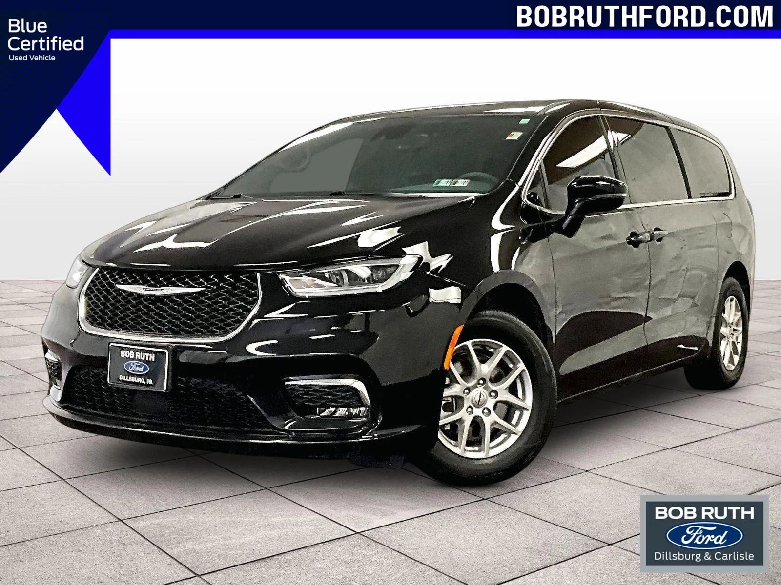 Black 2025 Chrysler Pacifica Select for sale in Dillsburg, PA