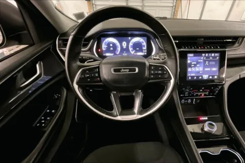 More photos of 2021 Jeep Grand Cherokee L Laredo at Bob Ruth Ford Dillsburg, PA