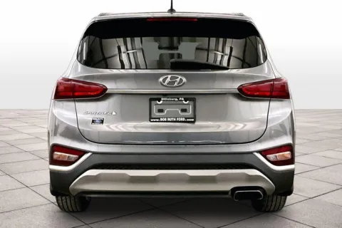 More photos of 2019 Hyundai Santa Fe SE at Bob Ruth Ford Dillsburg, PA