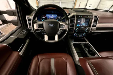 More photos of 2019 Ford Super Duty F-350 SRW Platinum at Bob Ruth Ford Dillsburg, PA