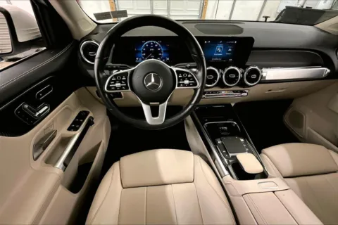 More photos of 2021 Mercedes-Benz GLB 250 at Bob Ruth Ford Dillsburg, PA