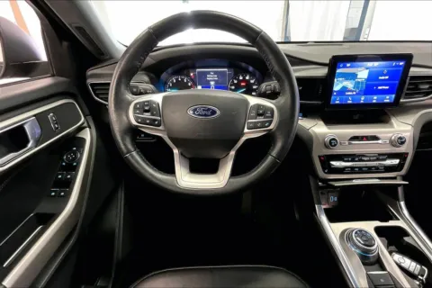 More photos of 2022 Ford Explorer XLT at Bob Ruth Ford Dillsburg, PA