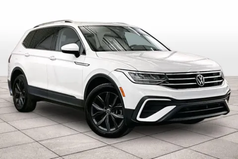 Photos of 2022 Volkswagen Tiguan SE for sale in Dillsburg, PA at Bob Ruth Ford Dillsburg