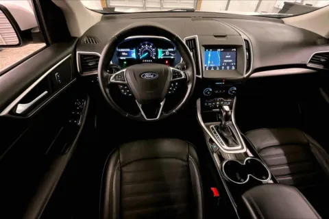 More photos of 2018 Ford Edge SEL at Bob Ruth Ford Dillsburg, PA