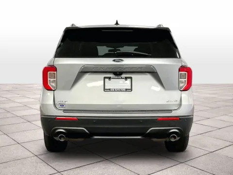 More photos of 2023 Ford Explorer XLT at Bob Ruth Ford Dillsburg, PA