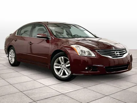 Photos of 2011 Nissan Altima 3.5 SR for sale in Dillsburg, PA at Bob Ruth Ford Dillsburg