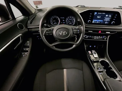 More photos of 2020 Hyundai Sonata SE at Bob Ruth Ford Dillsburg, PA