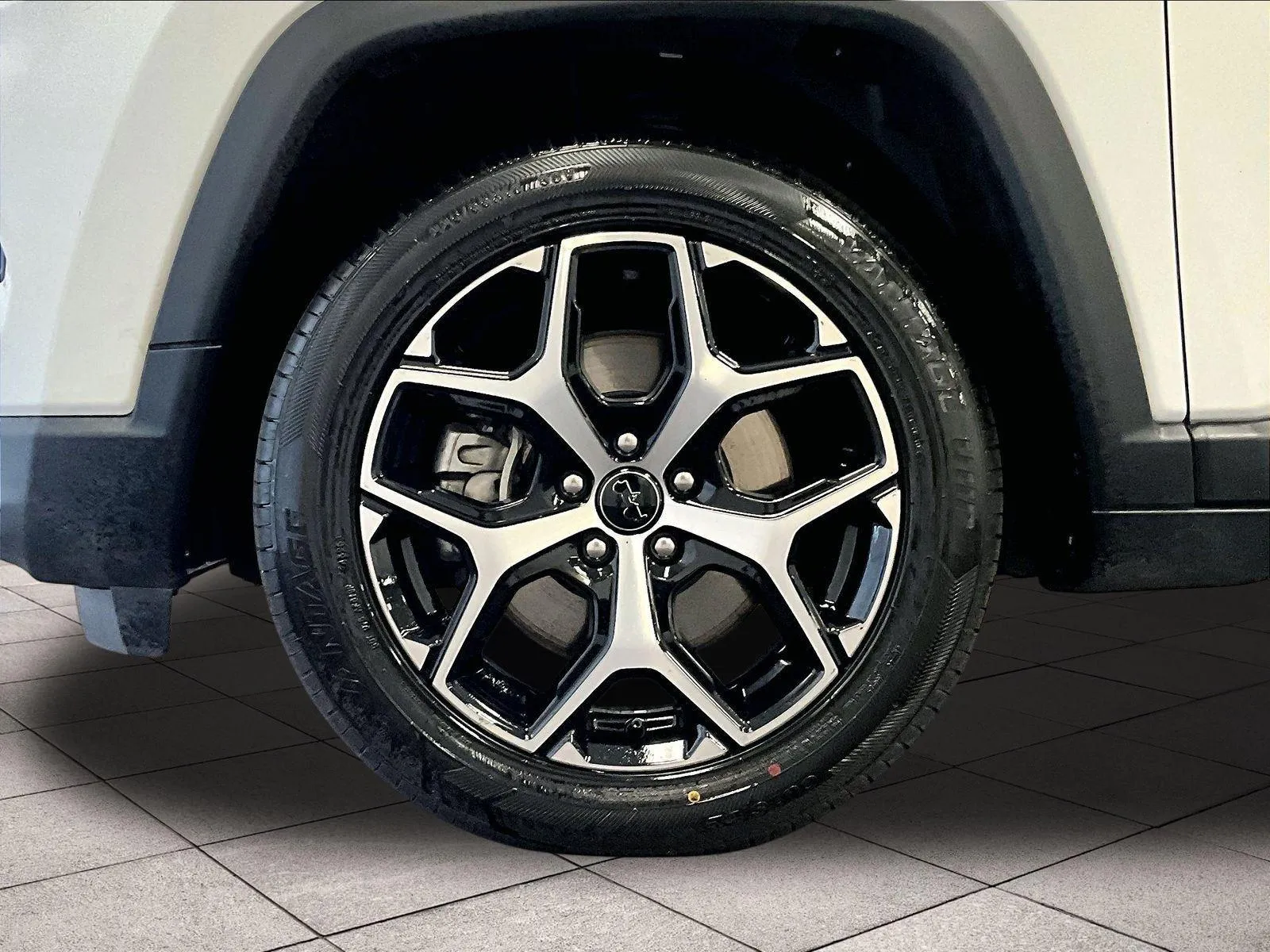 2025 Jeep Compass Limited - Photo 8