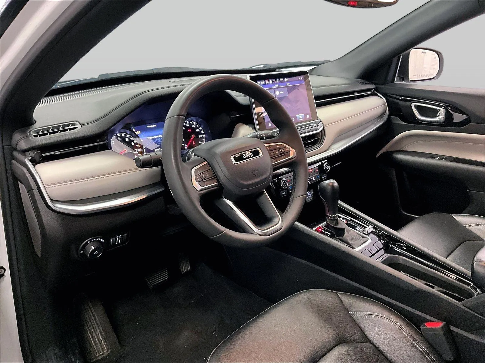 2025 Jeep Compass Limited - Photo 12