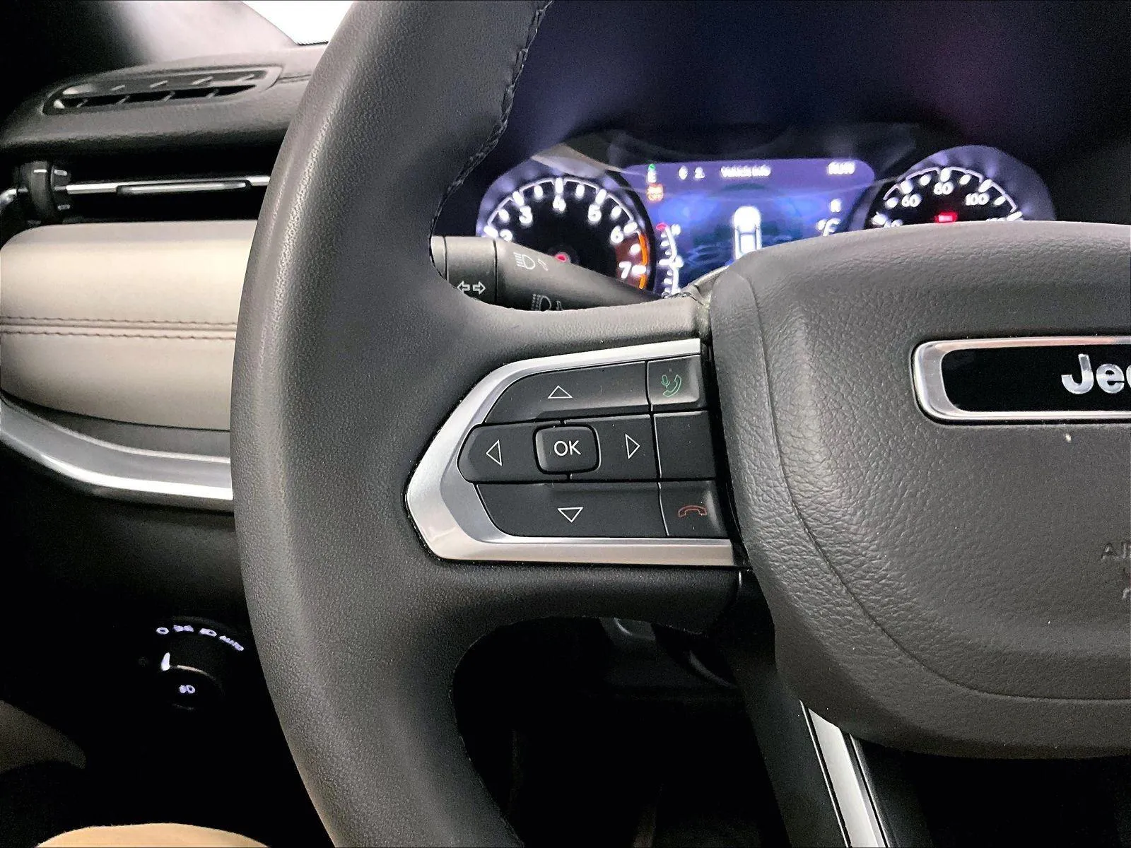 2025 Jeep Compass Limited - Photo 17