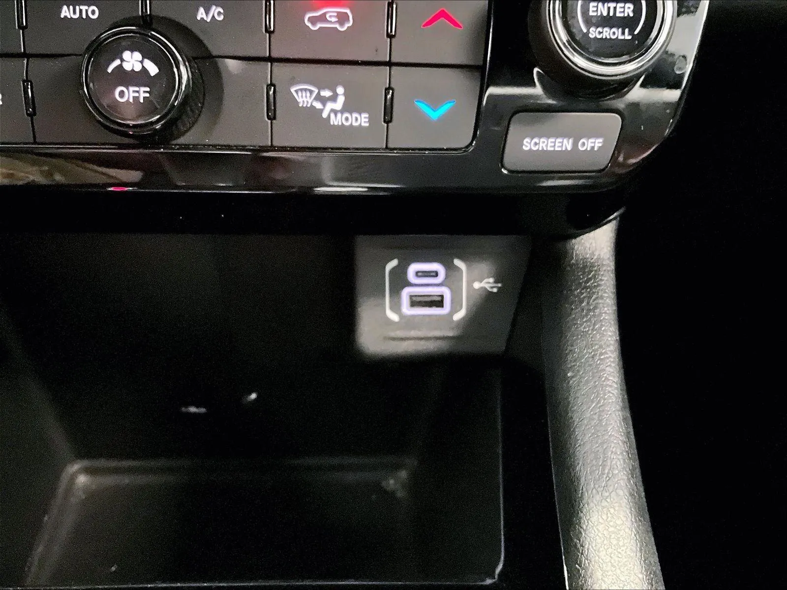 2025 Jeep Compass Limited - Photo 31