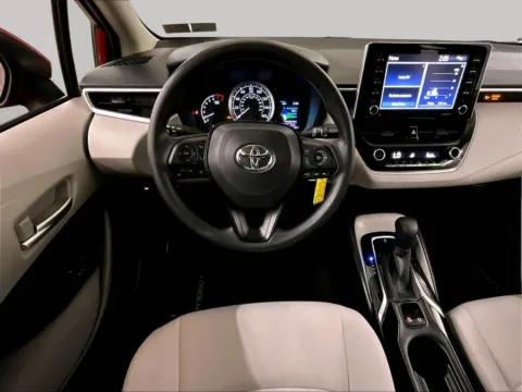 More photos of 2021 Toyota Corolla LE at Bob Ruth Ford Dillsburg, PA