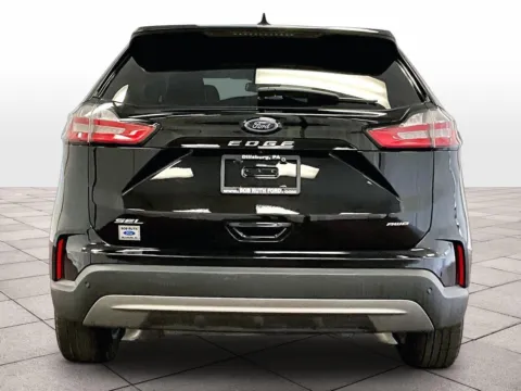 More photos of 2023 Ford Edge SEL at Bob Ruth Ford Dillsburg, PA