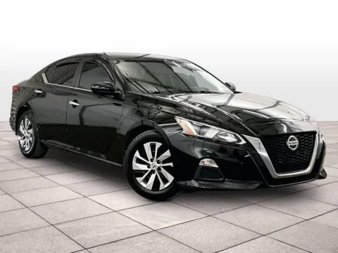 Photos of 2019 Nissan Altima 2.5 S for sale in Dillsburg, PA at Bob Ruth Ford Dillsburg