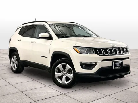 Photos of 2019 Jeep Compass Latitude for sale in Dillsburg, PA at Bob Ruth Ford Dillsburg