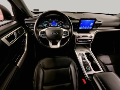 More photos of 2022 Ford Explorer XLT at Bob Ruth Ford Dillsburg, PA