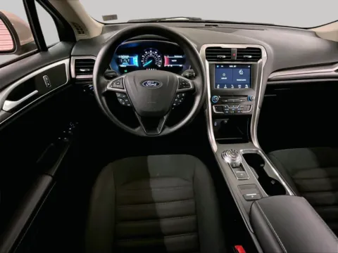 More photos of 2018 Ford Fusion SE at Bob Ruth Ford Dillsburg, PA