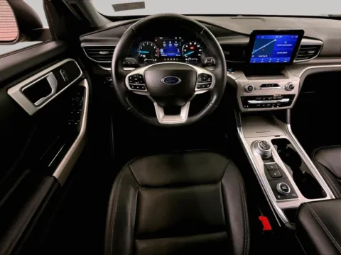 More photos of 2022 Ford Explorer XLT at Bob Ruth Ford Dillsburg, PA