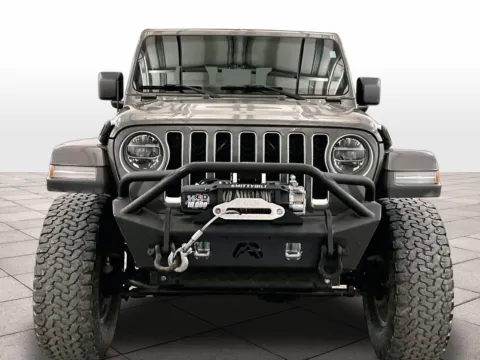 More photos of 2020 Jeep Gladiator Overland at Bob Ruth Ford Dillsburg, PA