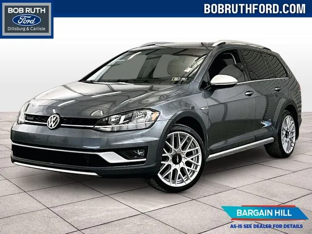 Green 2018 Volkswagen Golf Alltrack TSI SE for sale in Dillsburg, PA