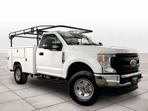 Photos of 2022 Ford Super Duty F-350 SRW XL for sale in Dillsburg, PA at Bob Ruth Ford Dillsburg