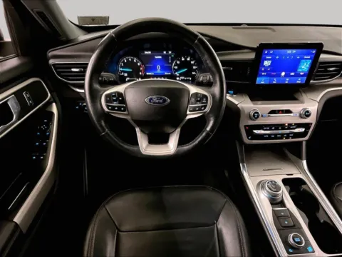 More photos of 2022 Ford Explorer XLT at Bob Ruth Ford Dillsburg, PA